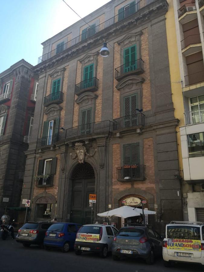 Queen Medina Centro Storico Hotel Naples Exterior photo